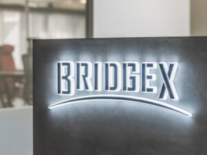 淀屋橋のコワーキングスペースBRIDGEX