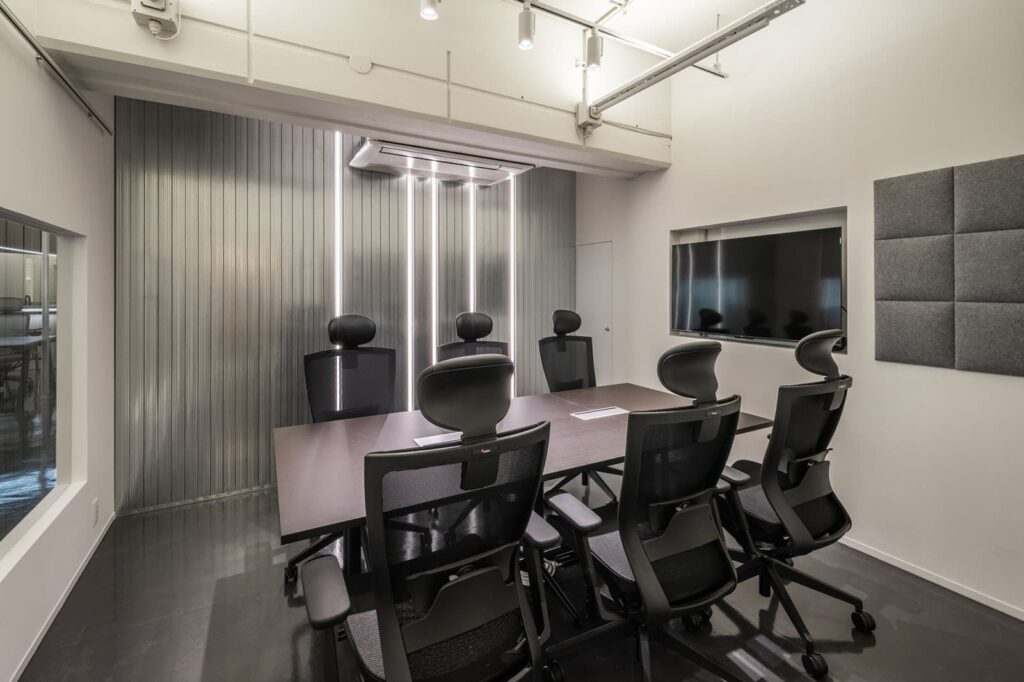 ミーティングルーム B