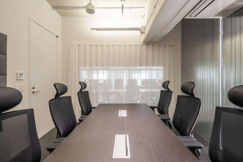 ミーティングルーム B