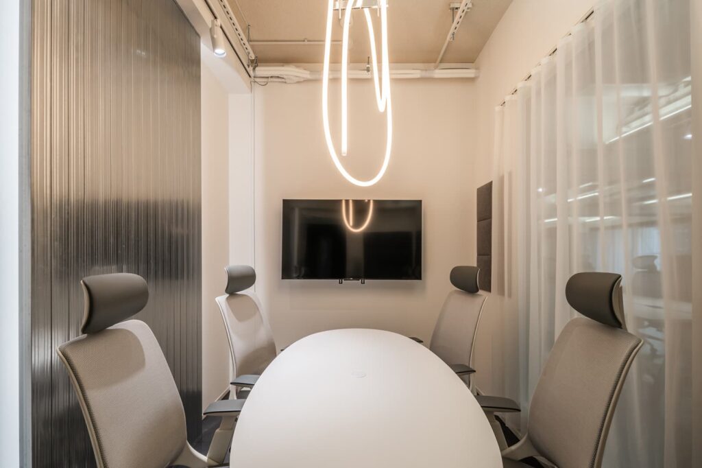 ミーティングルームC