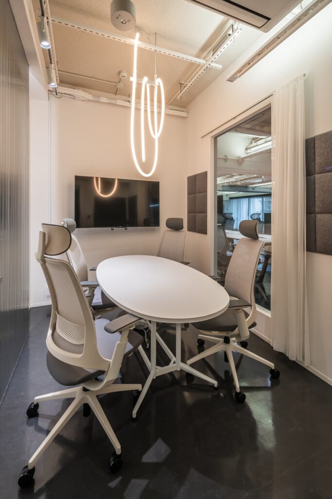 ミーティングルームC