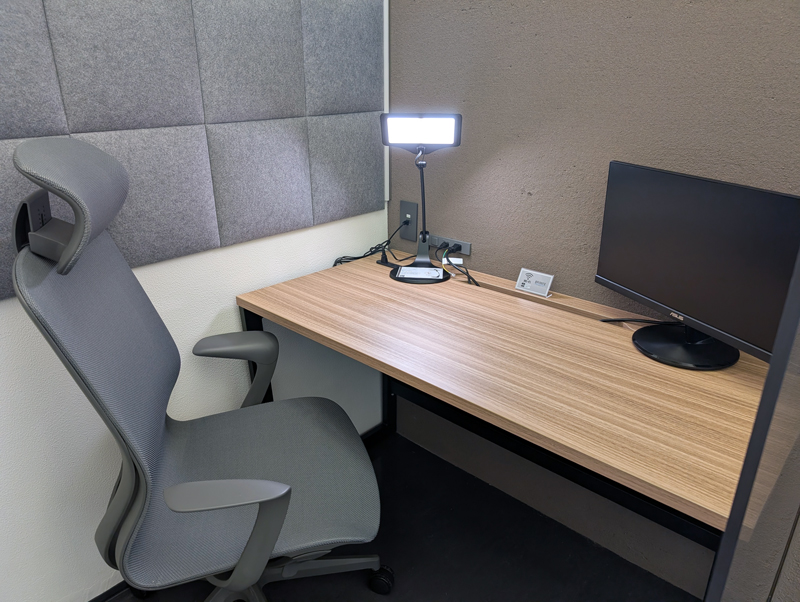 OLED in Personal booth